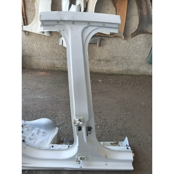 Coluna Porta Caixa Ar Lado Direito Ford Ka 2019 (branca)