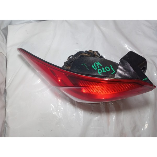 Lanterna Traseira Lado Esquerdo Ford Ka Sedam 2019 C/ Avaria Esquerdo Vermelho