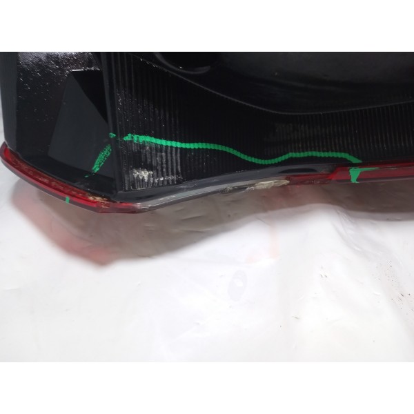 Lanterna Traseira Lado Esquerdo Ford Ka Sedam 2019 C/ Avaria Esquerdo Vermelho