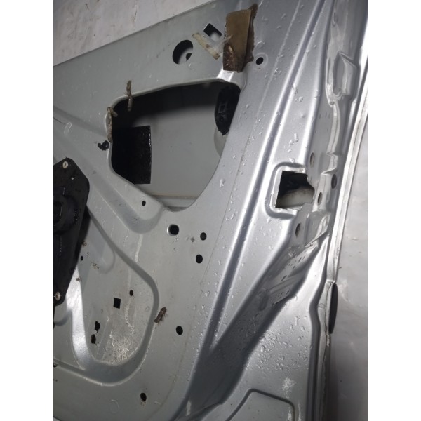 Porta Dianteira Direita Peugeot Sw 206 2006 4 Portas  Dianteira Direita Cinza