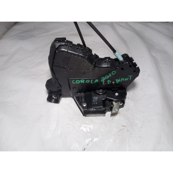 Fechadura De Porta Dianteira Direita Toyota Corolla 2010