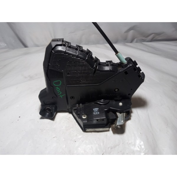 Fechadura Porta Dianteira Direita Toyota Corolla 2010