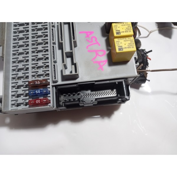 Caixa De Fusível Gm Astra 2.0 2005