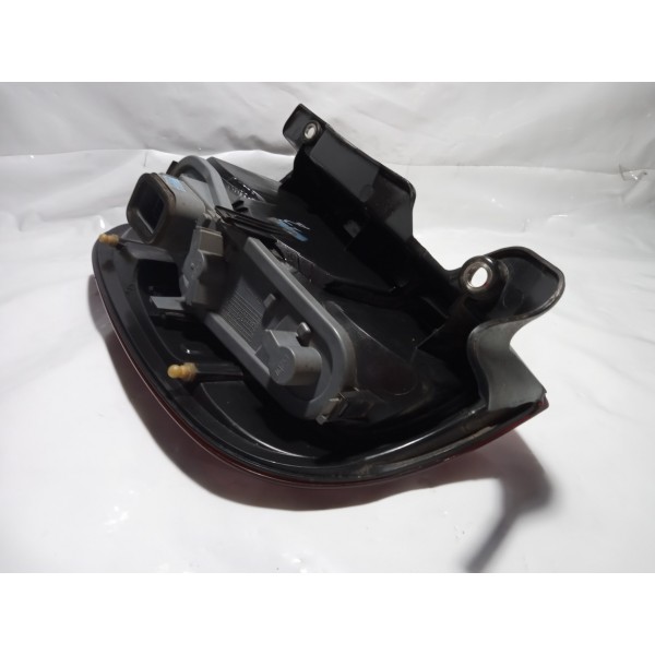 Lanterna Lado Esquerdo Fiat Uno Vivace 2013
