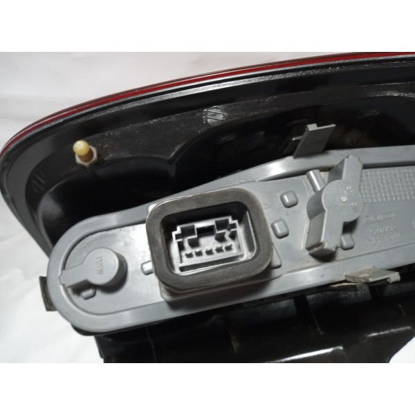 Lanterna Lado Direito Fiat Uno Vivace 2013