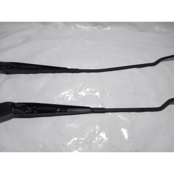 Braço Limpador Parabrisa Vw Golf 1998 Par Direito