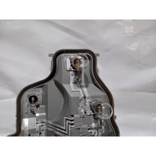 Soquete Lanterna Traseira Esquerda Gm Vectra 2007