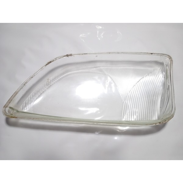 Lente Do Farol L.direito Ford Fiesta 2002