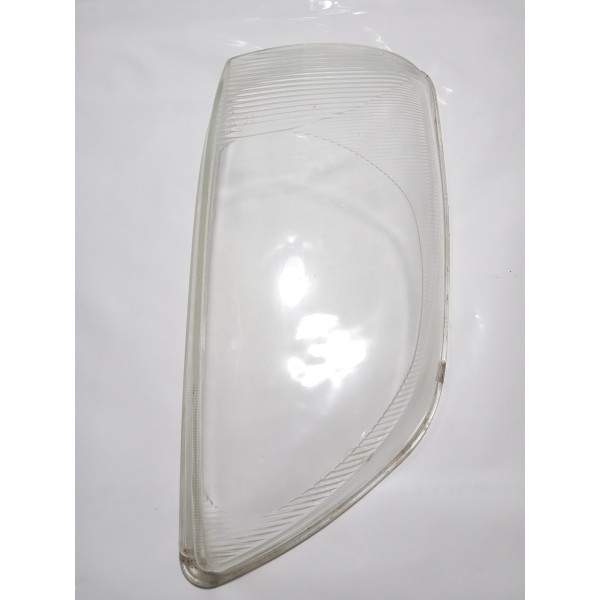 Lente Do Farol L.direito Ford Fiesta 2002