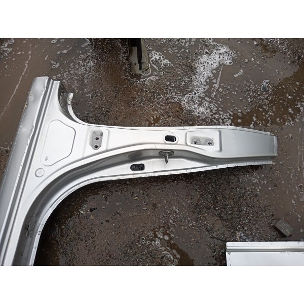 Lateral Caixa De Ar Lado Direito Kia Cerato 2010 (prata)