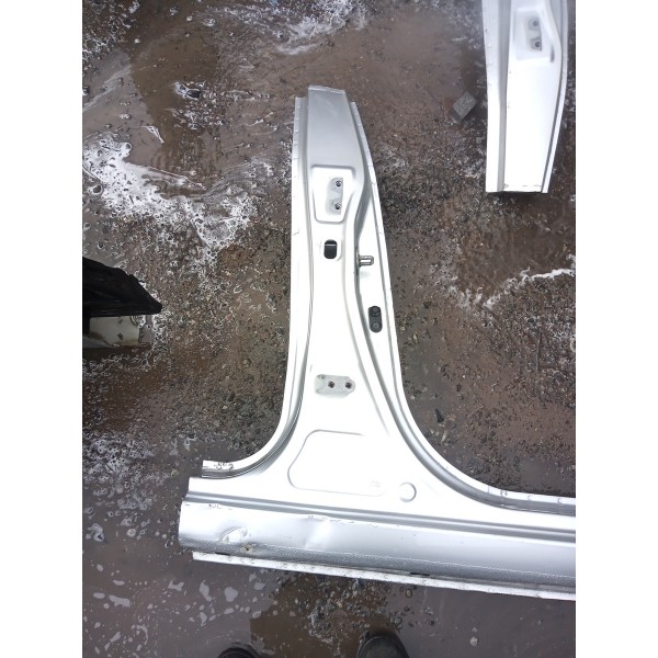 Lateral Caixa De Ar Lado Direito Kia Cerato 2010 (prata)