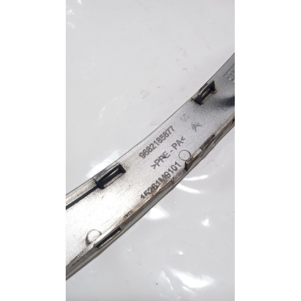Moldura Acabamento Coluna Tras. Esquerda Citroen C4 Pallas