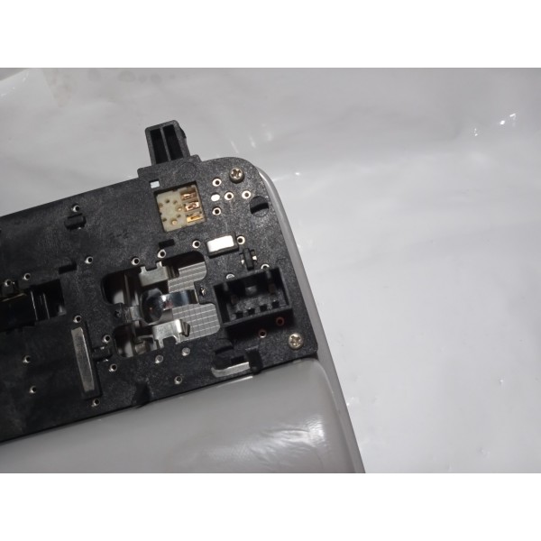 Luz De Teto Hyundai Elantra 2012