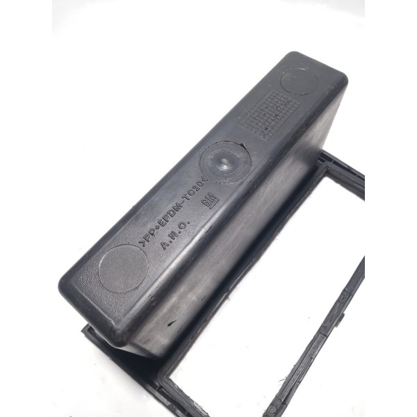 Moldura De Rádio Gm Corsa Montana 2009 Preto