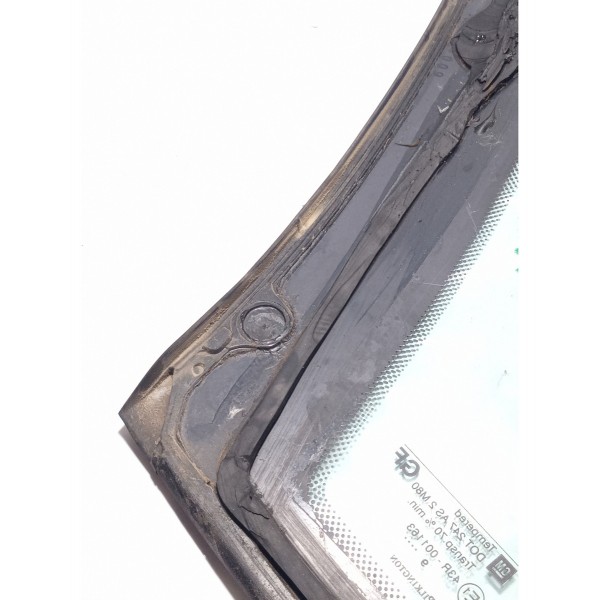 Vidro Fixo Lateral Direito Gm Corsa Montana 2009