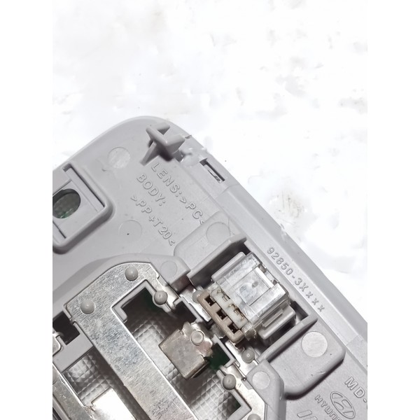 Luz De Teto Hyundai Elantra 2012