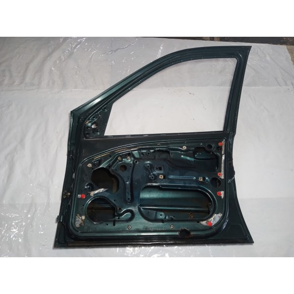 Porta Fiat Palio 1999 Dianteira Direito 4p Usado  Dianteira Direita Verde