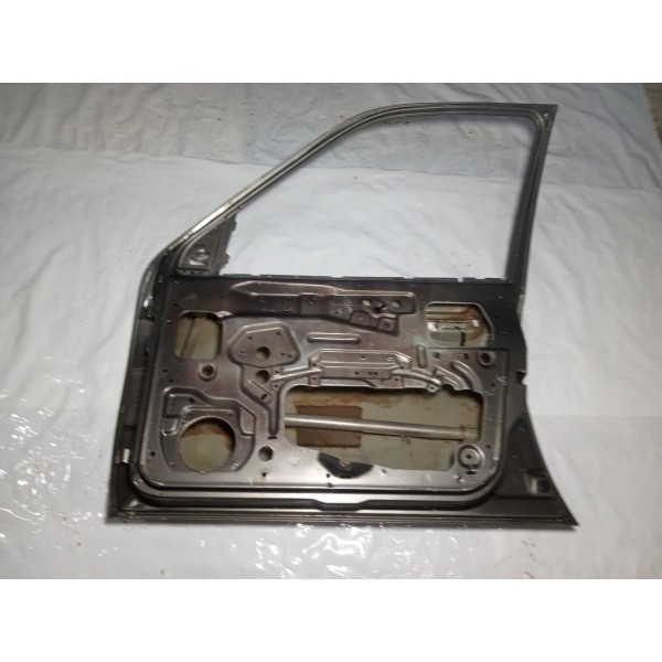 Porta Dianteira Direita Ford Fiesta 1999 4 Portas Dianteira Direito Marrom