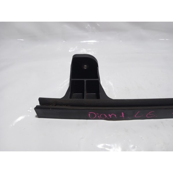 Guia Canaleta Vidro Porta Dianteira Esquerda Kia Cerato 2010 Preto