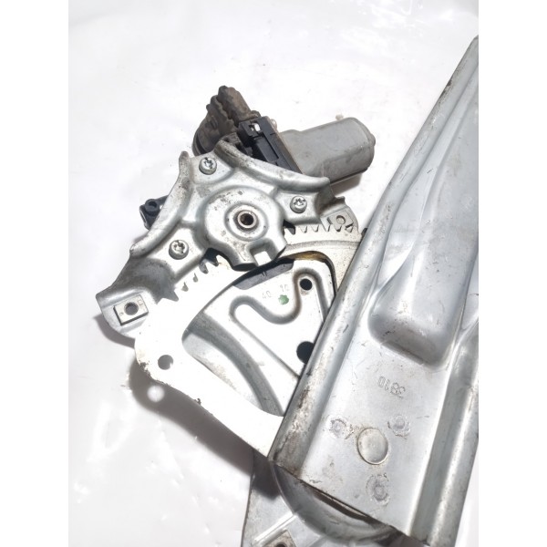 Máquina De Vidro Traseira Direita Toyota Corolla 2010