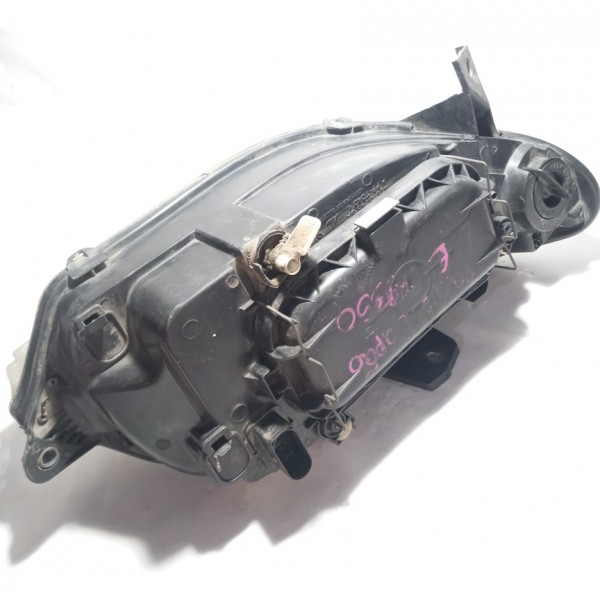 Farol Lado Esquerdo Fiat Palio Sapão 2008 Esquerdo