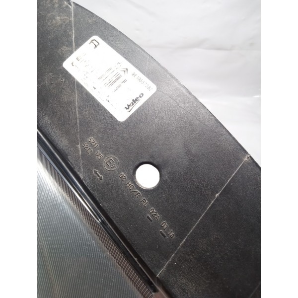 Farol Lado Direito Citroen Picasso 2011 Direito