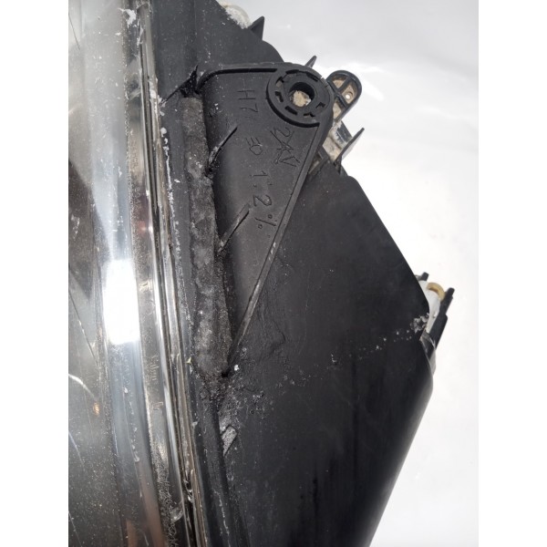 Farol Lado Direito Peugeot 206 2006 Recuperado Direito