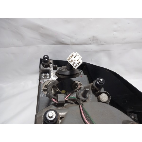 Lanterna Esquerda Hyundai Elantra 2012 Esquerdo Vermelho