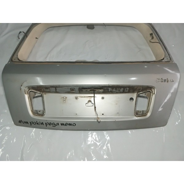 Tampa Traseira Fiat Stilo Sem Vidro 2005 Com Detalhes Usado Cinza