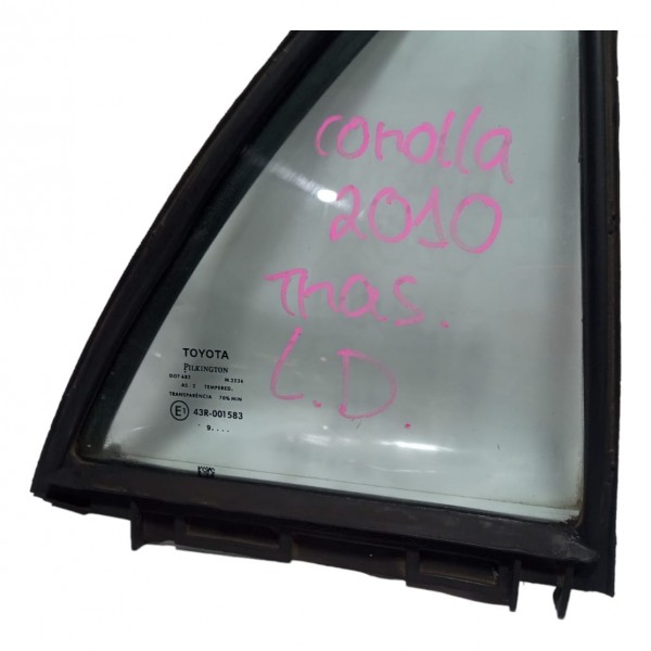 Vidro Fixo Traseiro Direito Toyota Corolla 2010