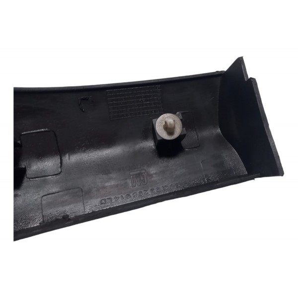 Moldura Parachoque Traseiro Direito Gm Zafira 2004