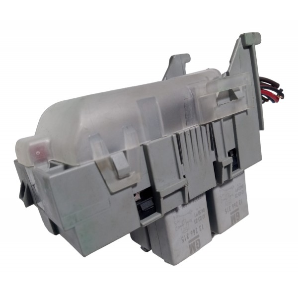 Caixa De Fusível Gm Meriva 2012