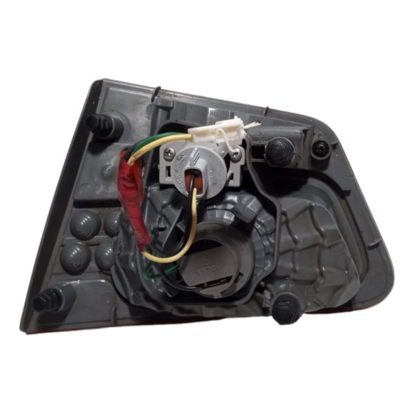 Lanterna Tampa Lado Esquerdo Kia Cerato 2010 Esquerdo/motorista Vermelho