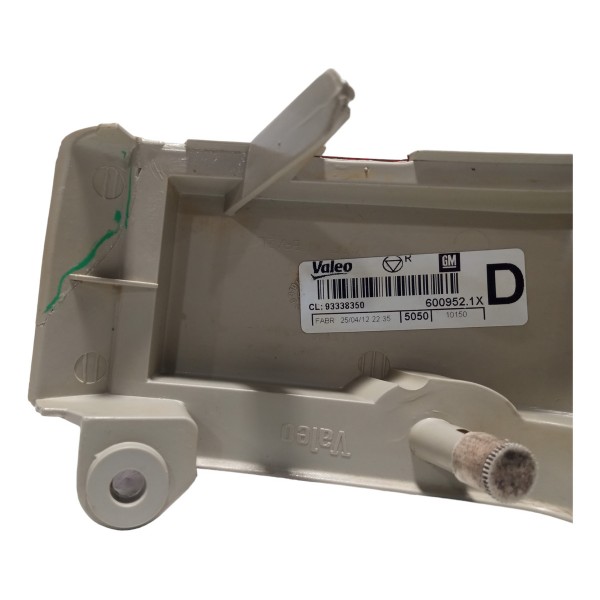 Lanterna Defletor Olho De Gato Lado Direito Gm Meriva 2012 Vermelho