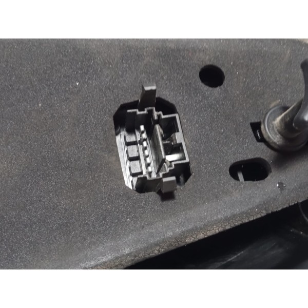 Lanterna Esquerda Renault Logan 2010 Com Detalhe