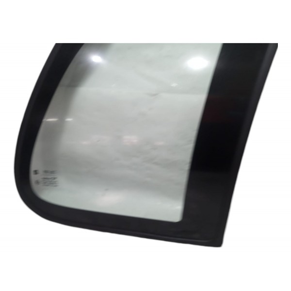 Vidro Fixo Lateral Traseiro Direito Gm Corsa 1996 4portas