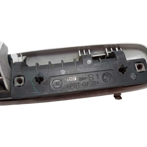 Maçaneta Externa Traseira Esquerda Fiat Uno Vivace 2013