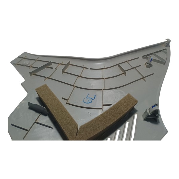 Acabamento Coluna Traseira Esquerda Renault Logan 2010