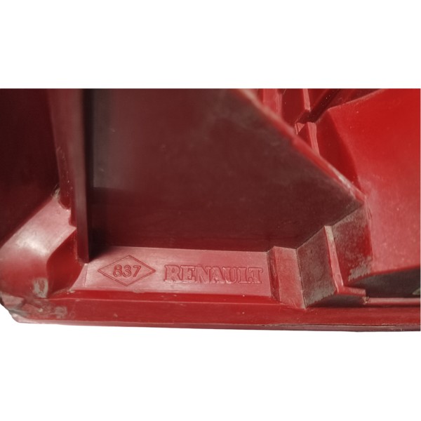 Lanterna Traseira Esquerda Renault Clio Hatch 2000 Esquerdo/motorista Vermelho