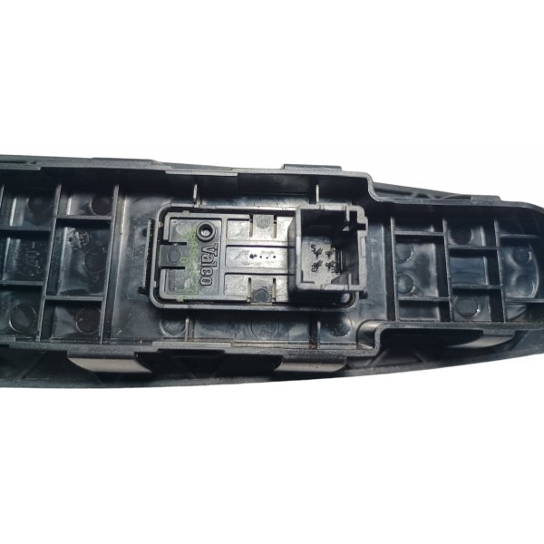 Moldura C/ Botão Vidro Dianteiro Direito C4 Pallas 2010