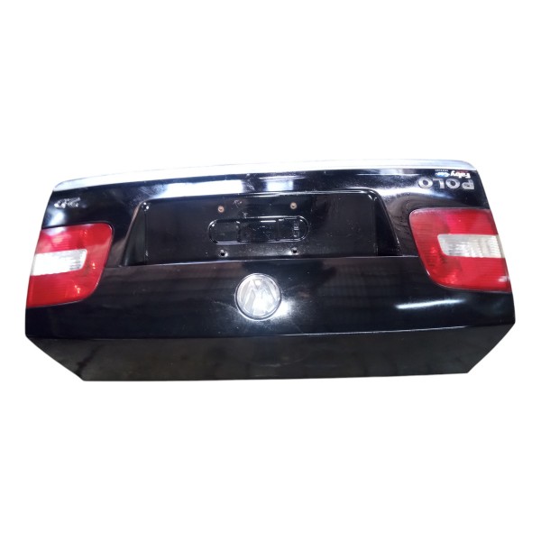 Tampa Traseira Vw Polo Sedan Completa 2003 A 2005 Usada