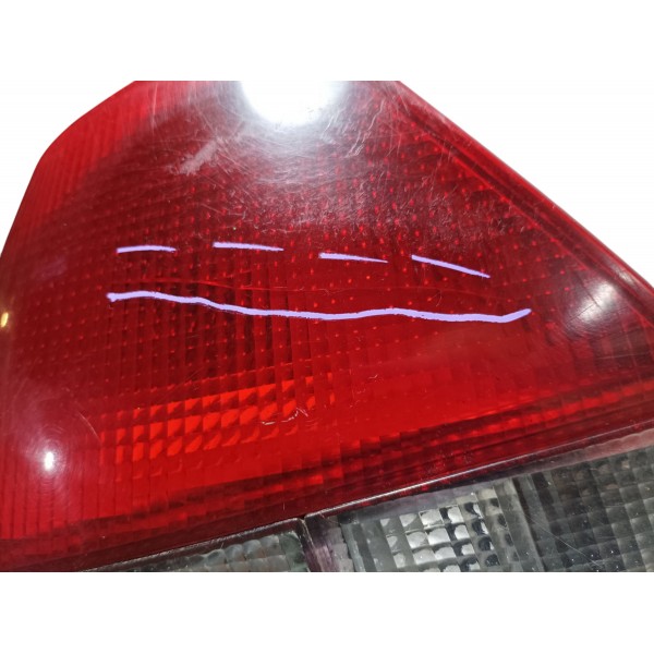 Lanterna Traseira Lado Esquerdo Ford Fiesta Sedam 2002 Esquerdo/motorista Vermelho