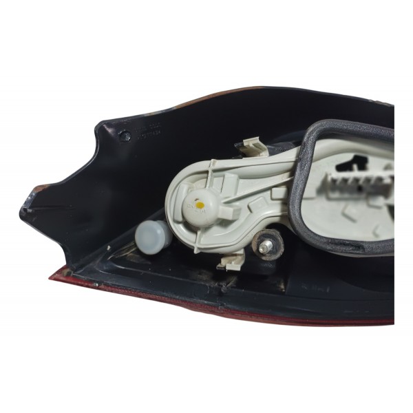 Lanterna Traseira Lado Direito Gm Celta 2014