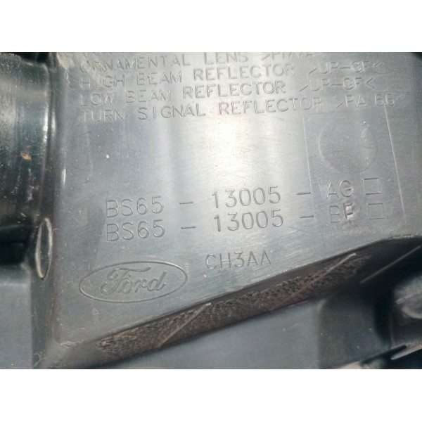 Farol Lado Esquerdo Ford Fiesta 2011 Recuperado