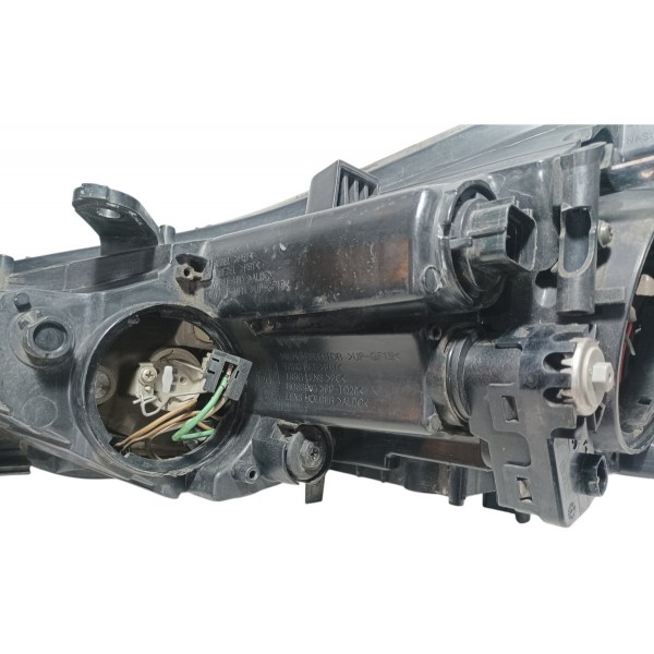 Farol Lado Direito Hyundai Elantra 2012 Recuperado