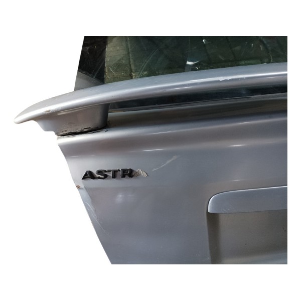 Tampa Traseira Astra 99 Com Aerofólio Usado