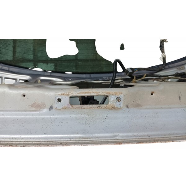 Tampa Traseira Astra 99 Com Aerofólio Usado