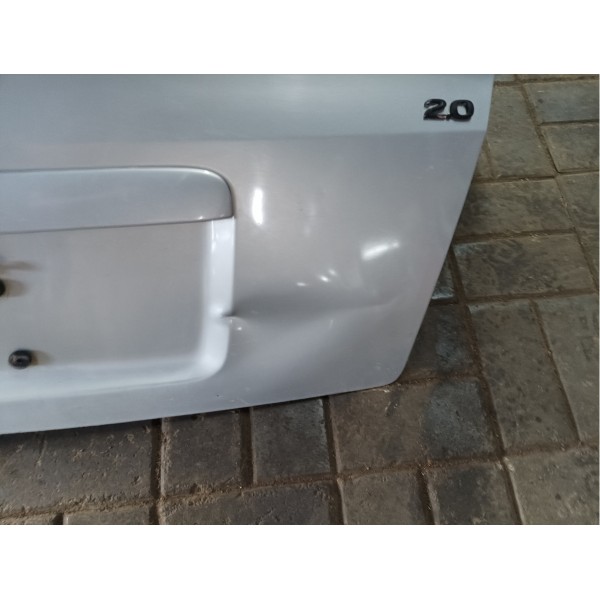 Tampa Traseira Astra 99 Com Aerofólio Usado