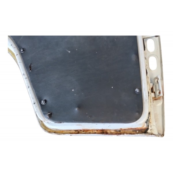 Porta Dianteira Lado Esquerdo Vw Kombi 98 Usada C Detalhes
