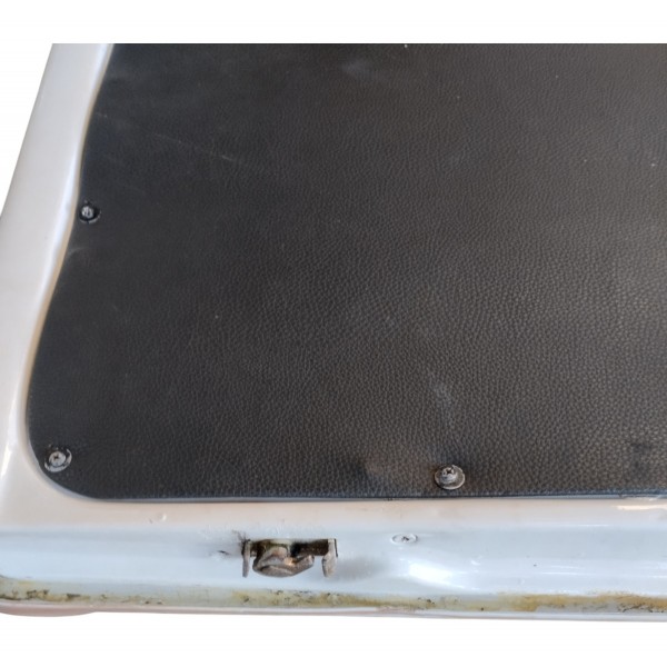 Porta Dianteira Lado Esquerdo Vw Kombi 98 Usada C Detalhes